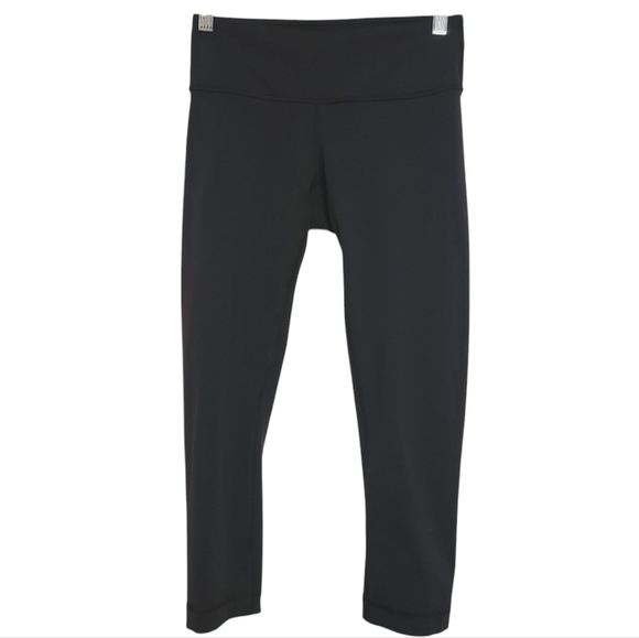Lululemon | Women's Classic Black Align Cropped Workout Leggings (Size 4) - Picture 2 of 10